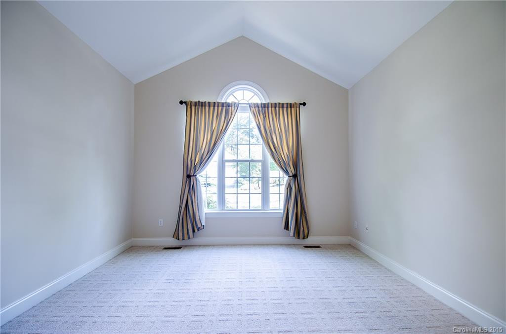124 Mountain Drive - Photo 9