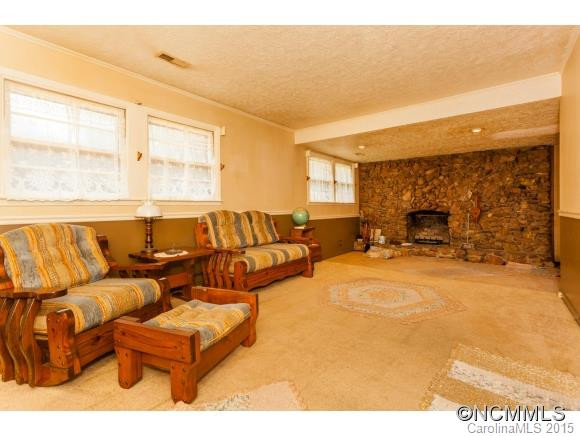 17 Dogwood Terrace - Photo 4