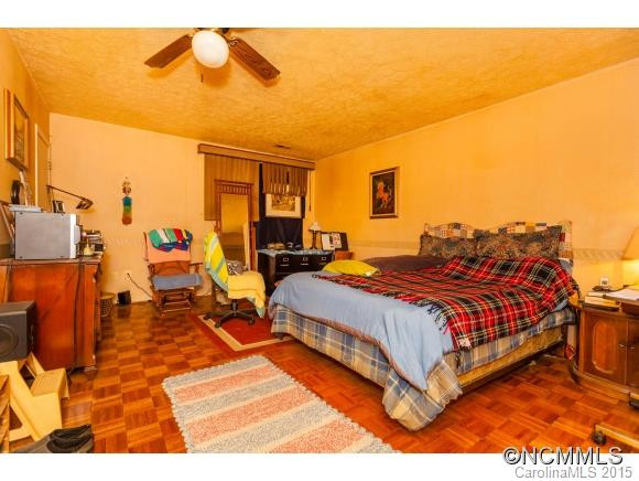 17 Dogwood Terrace - Photo 8