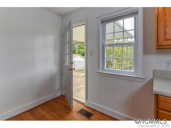 15 Sandhurst Drive - Photo 12