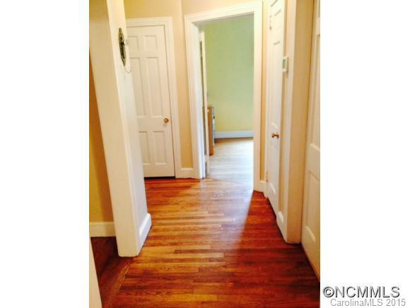 1511 Ridgewood Boulevard - Photo 6
