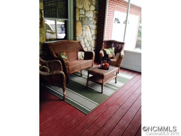 1511 Ridgewood Boulevard - Photo 10