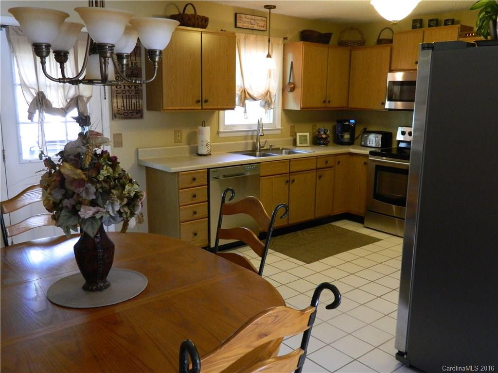89 Brook Haven Drive - Photo 3