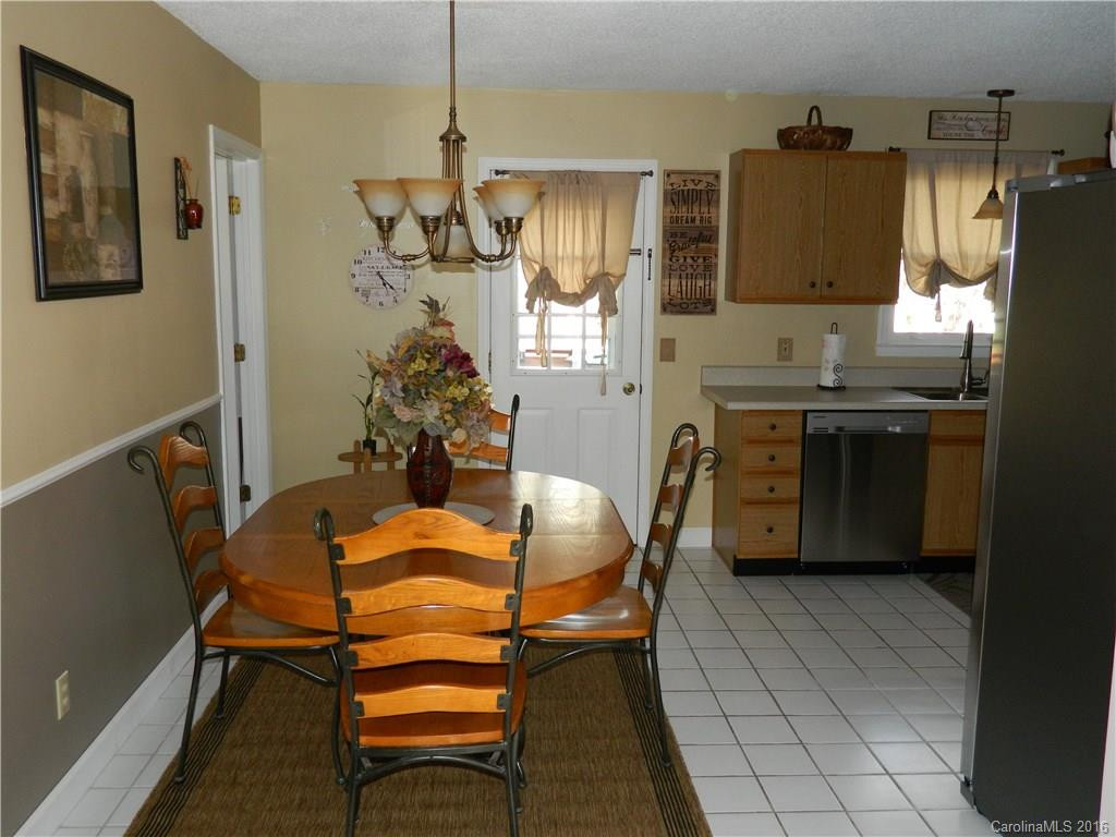 89 Brook Haven Drive - Photo 4