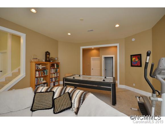 240 Deer Meadow Lane - Photo 18