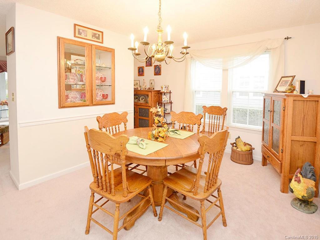 4605 Breakers Lane - Photo 4