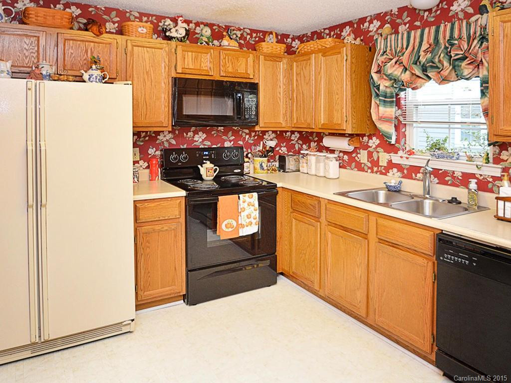4605 Breakers Lane - Photo 5