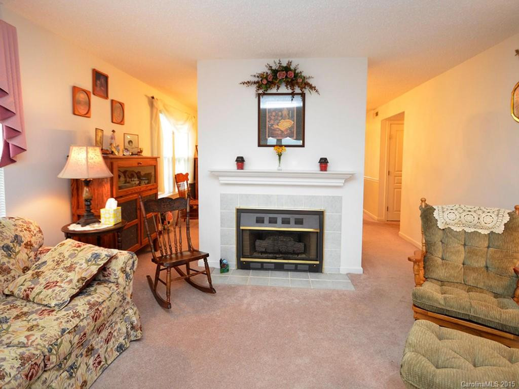 4605 Breakers Lane - Photo 6
