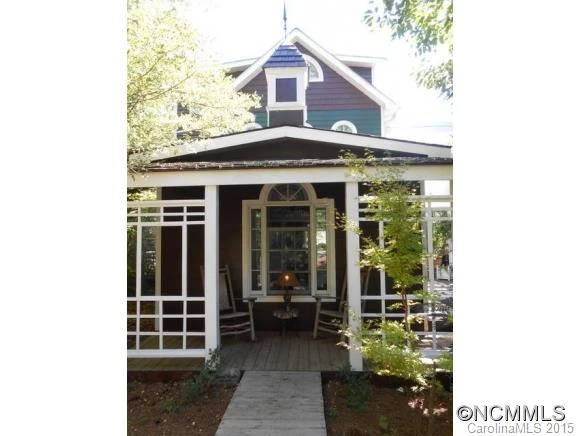 306 Lakey Gap Acres Road