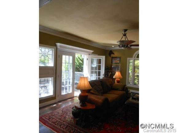 306 Lakey Gap Acres Road - Photo 8