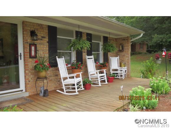 194 River Hills Drive - Photo 2