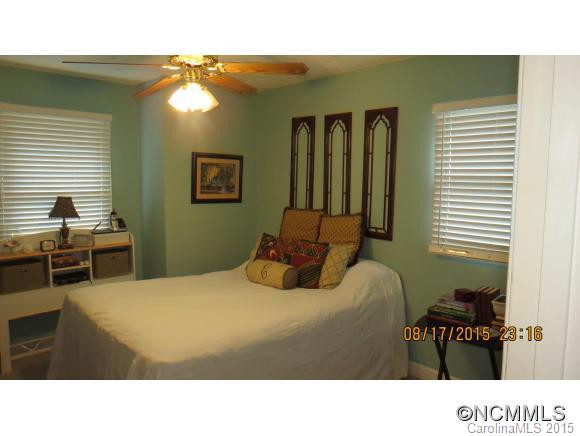 194 River Hills Drive - Photo 11