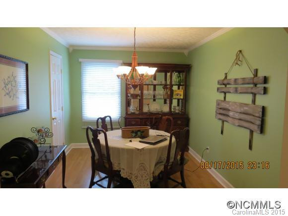 194 River Hills Drive - Photo 9