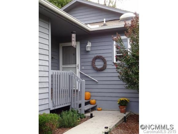 11 Southern Fairway Court - Photo 2