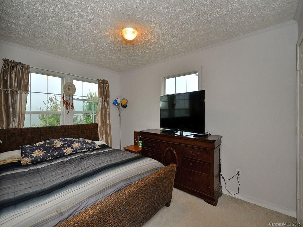242 Way Up Yonder - Photo 10