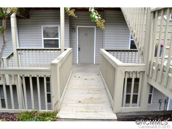 508 Carlyle Way - Photo 2