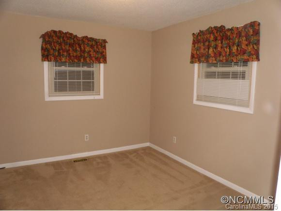 10 Bramblewood Road - Photo 12