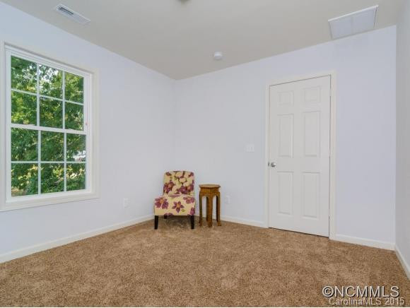 12 Lawndale Avenue - Photo 13