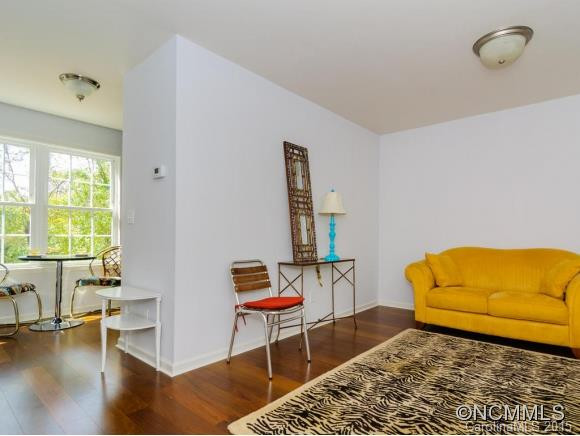 12 Lawndale Avenue - Photo 6