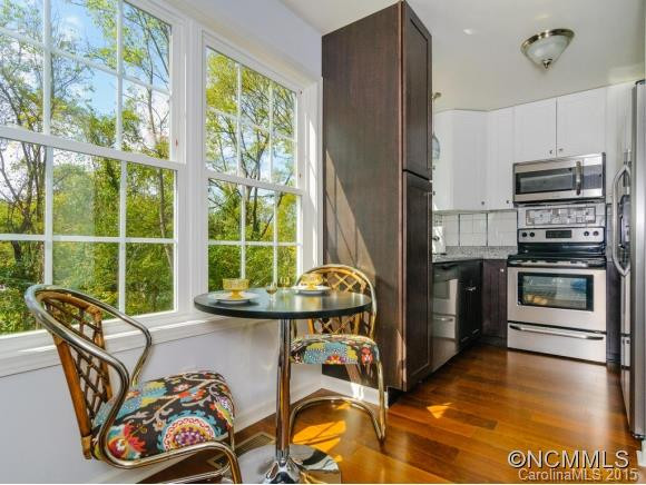 12 Lawndale Avenue - Photo 8