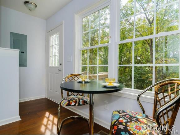 12 Lawndale Avenue - Photo 9
