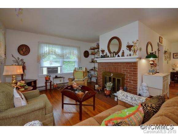 208 Border Street - Photo 3