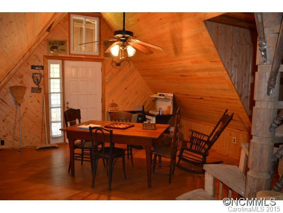 96 Chariot Drive - Photo 13
