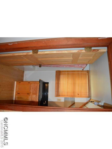 96 Chariot Drive - Photo 10