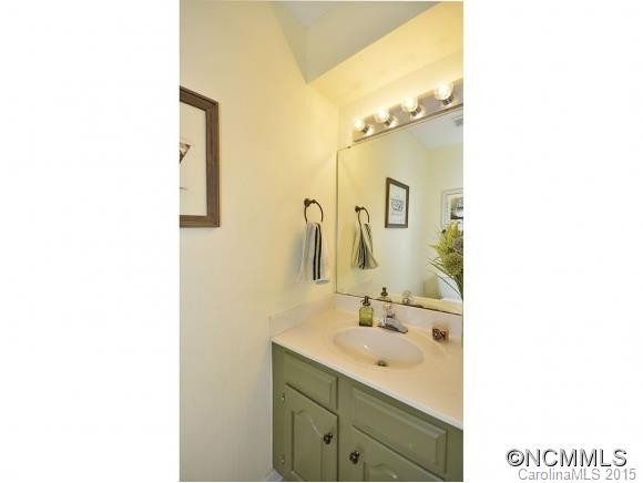 37 Foxberry Drive - Photo 12