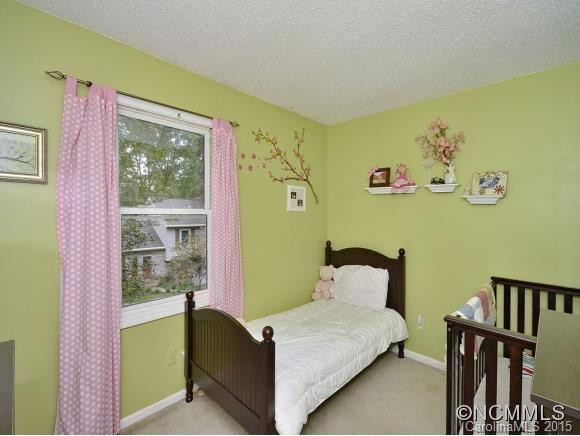 37 Foxberry Drive - Photo 10