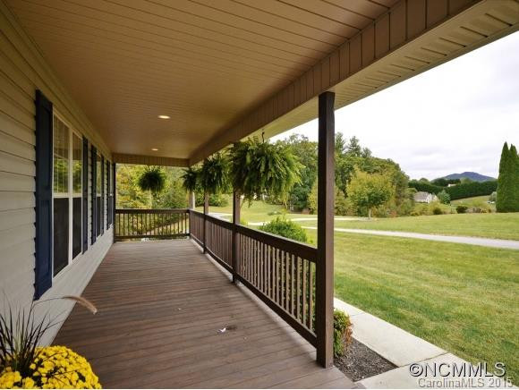 305 Hosta Court - Photo 2