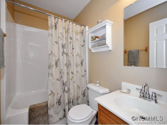 305 Hosta Court - Photo 13
