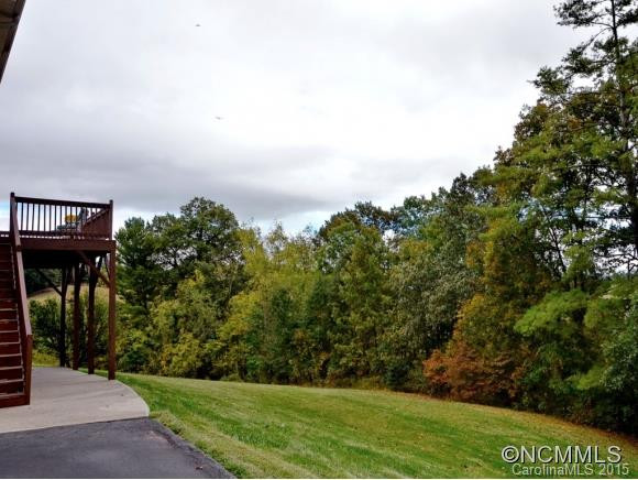 305 Hosta Court - Photo 18