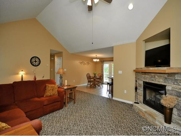 305 Hosta Court - Photo 5