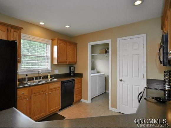 305 Hosta Court - Photo 6