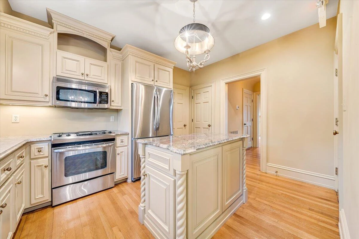 95 Floyd AVE - Photo 18