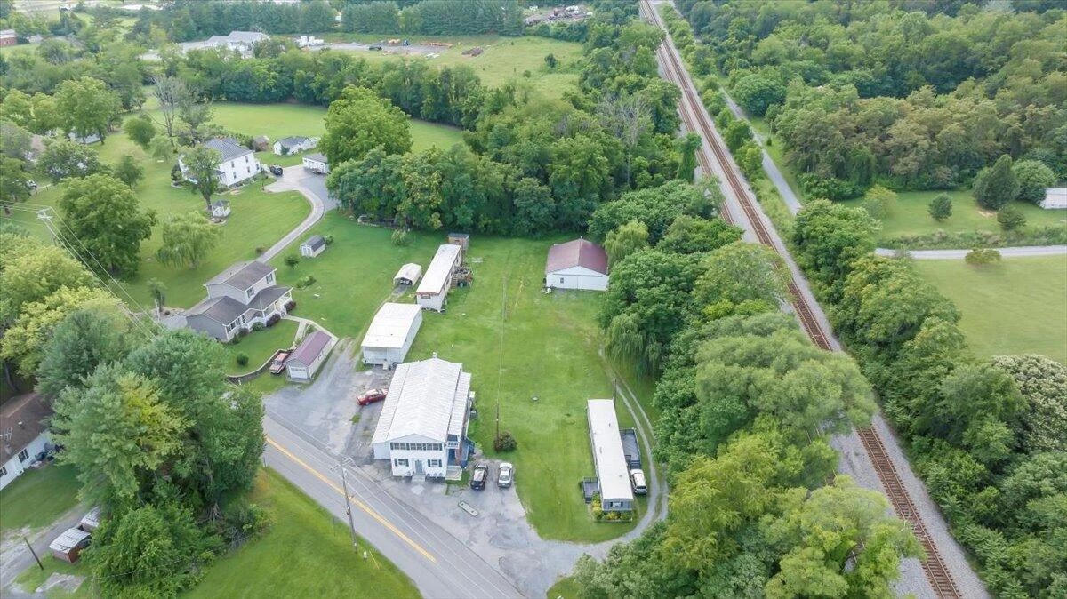 1332 Goose Creek Valley RD - Photo 2