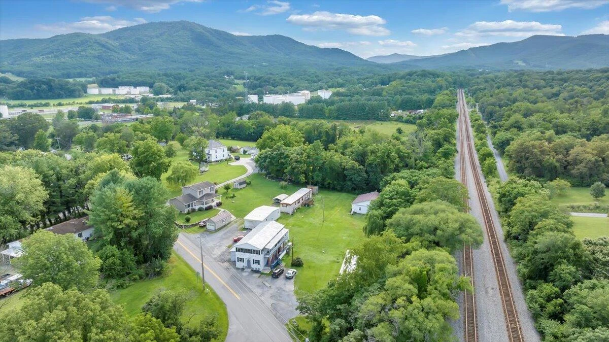 1332 Goose Creek Valley RD - Photo 6
