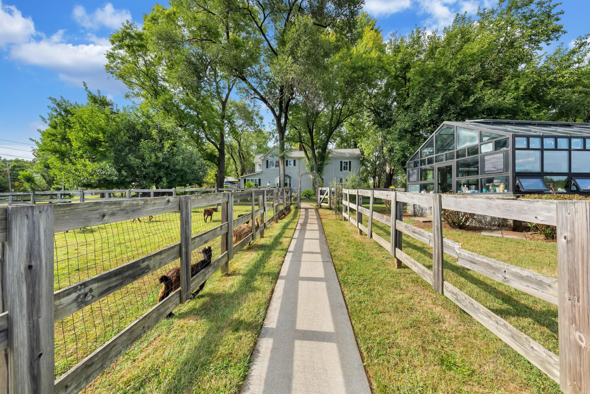 3734 Lake DR - Photo 65