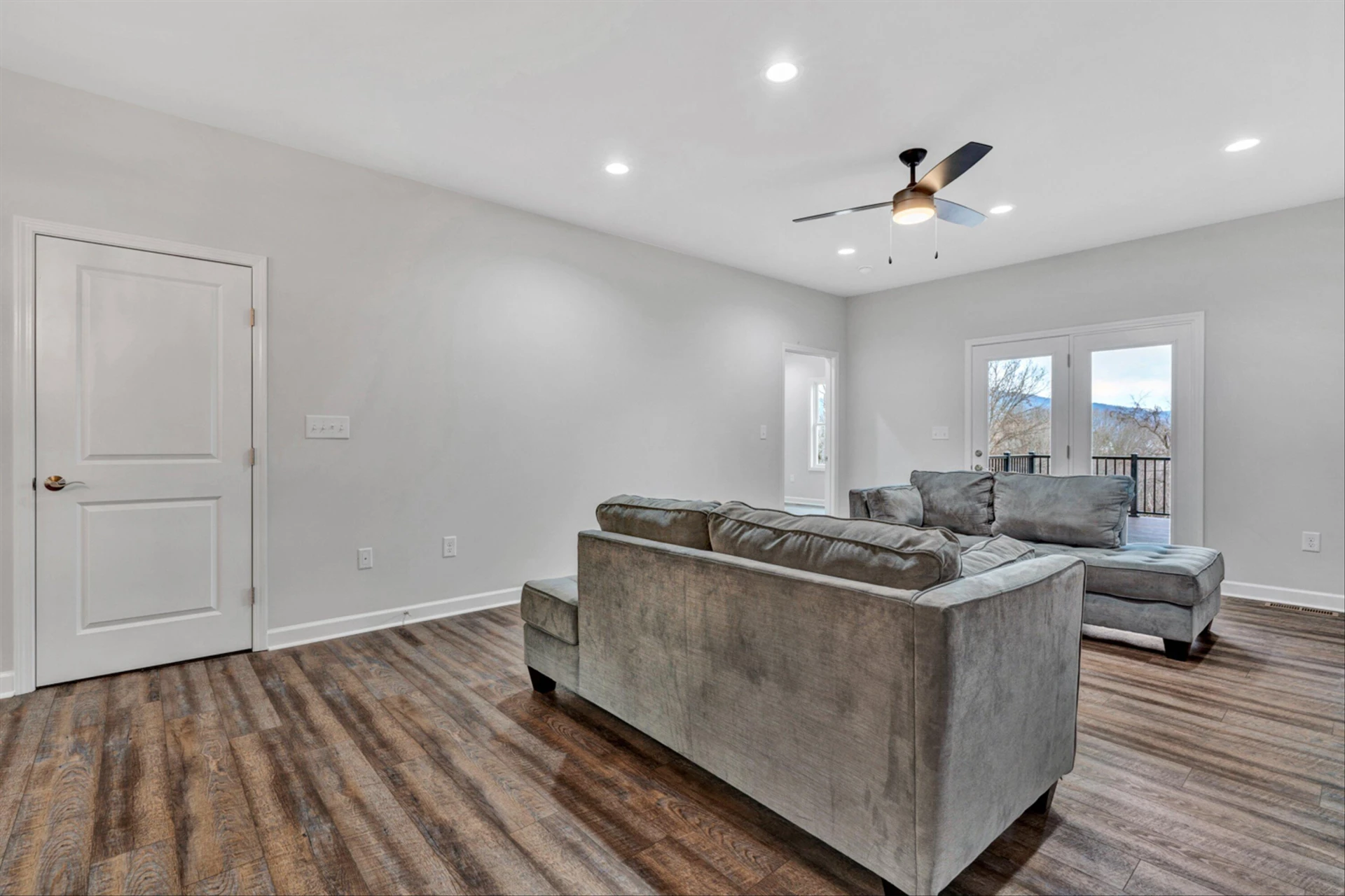 417 Kimball AVE - Photo 9
