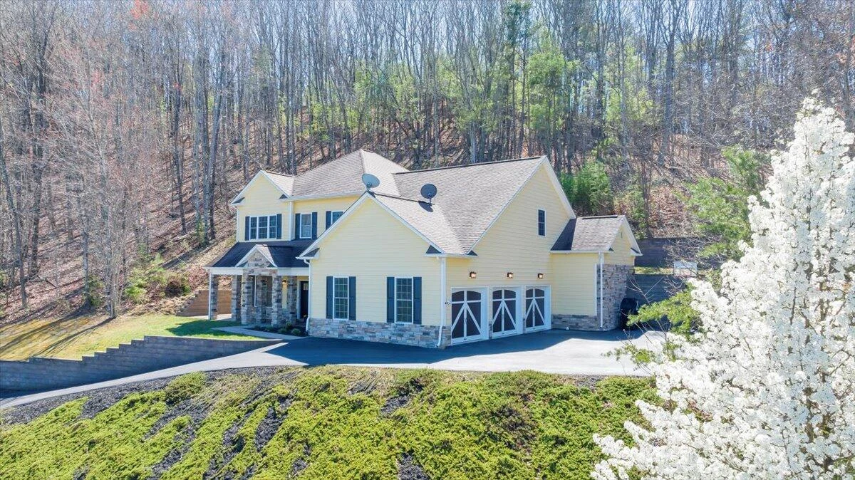 5931 Paddington CT