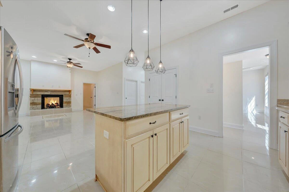 5931 Paddington CT - Photo 18
