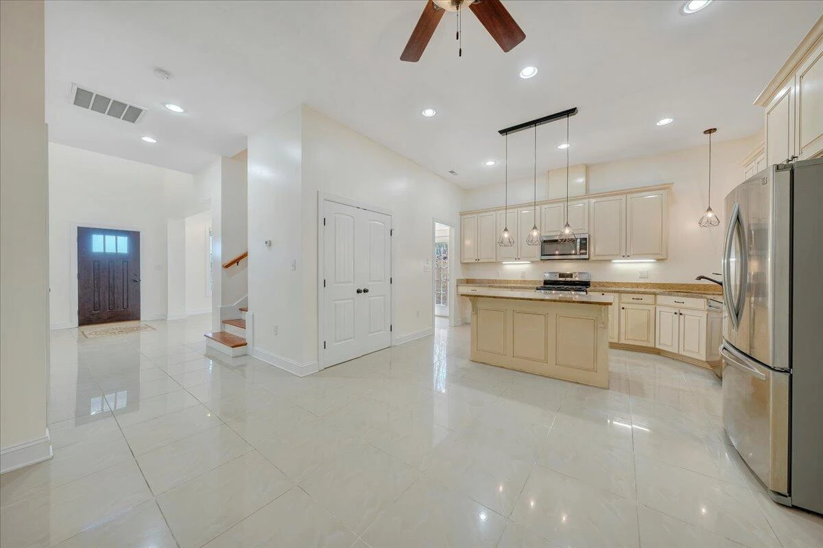 5931 Paddington CT - Photo 25