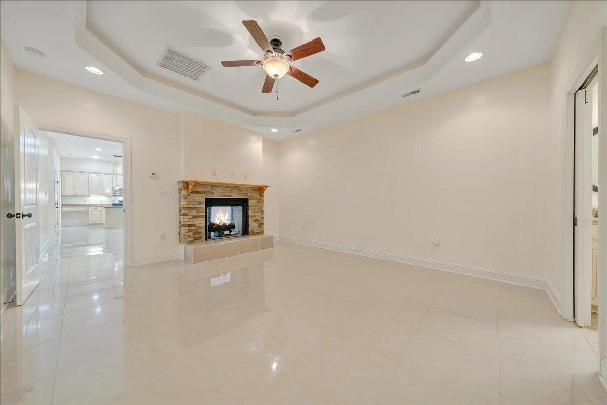 5931 Paddington CT - Photo 31