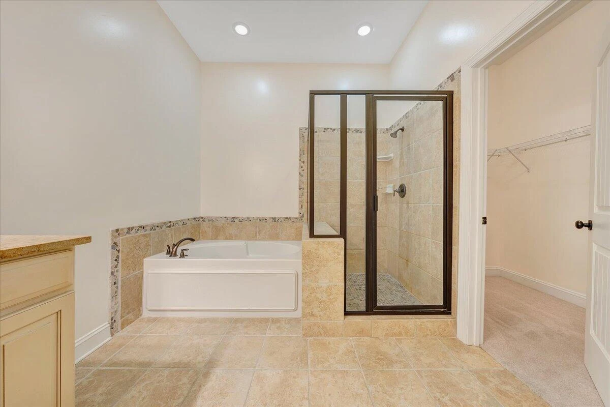 5931 Paddington CT - Photo 34
