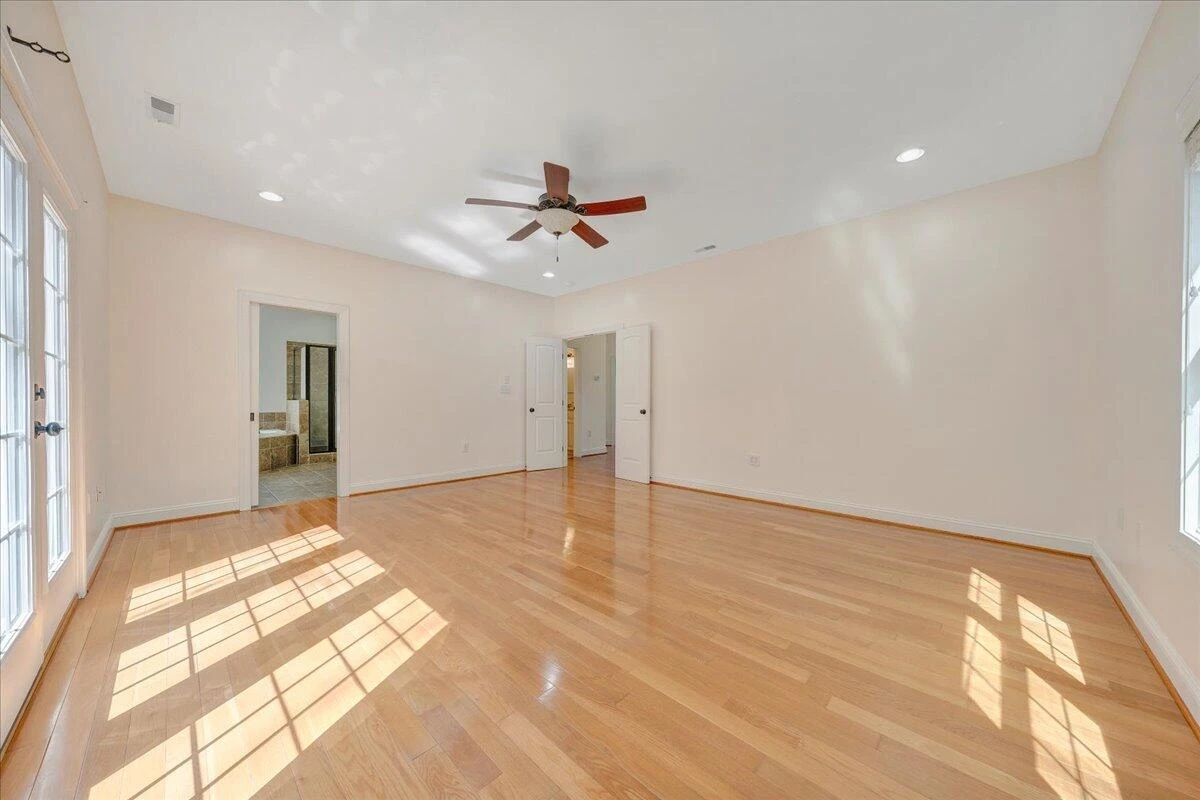 5931 Paddington CT - Photo 41