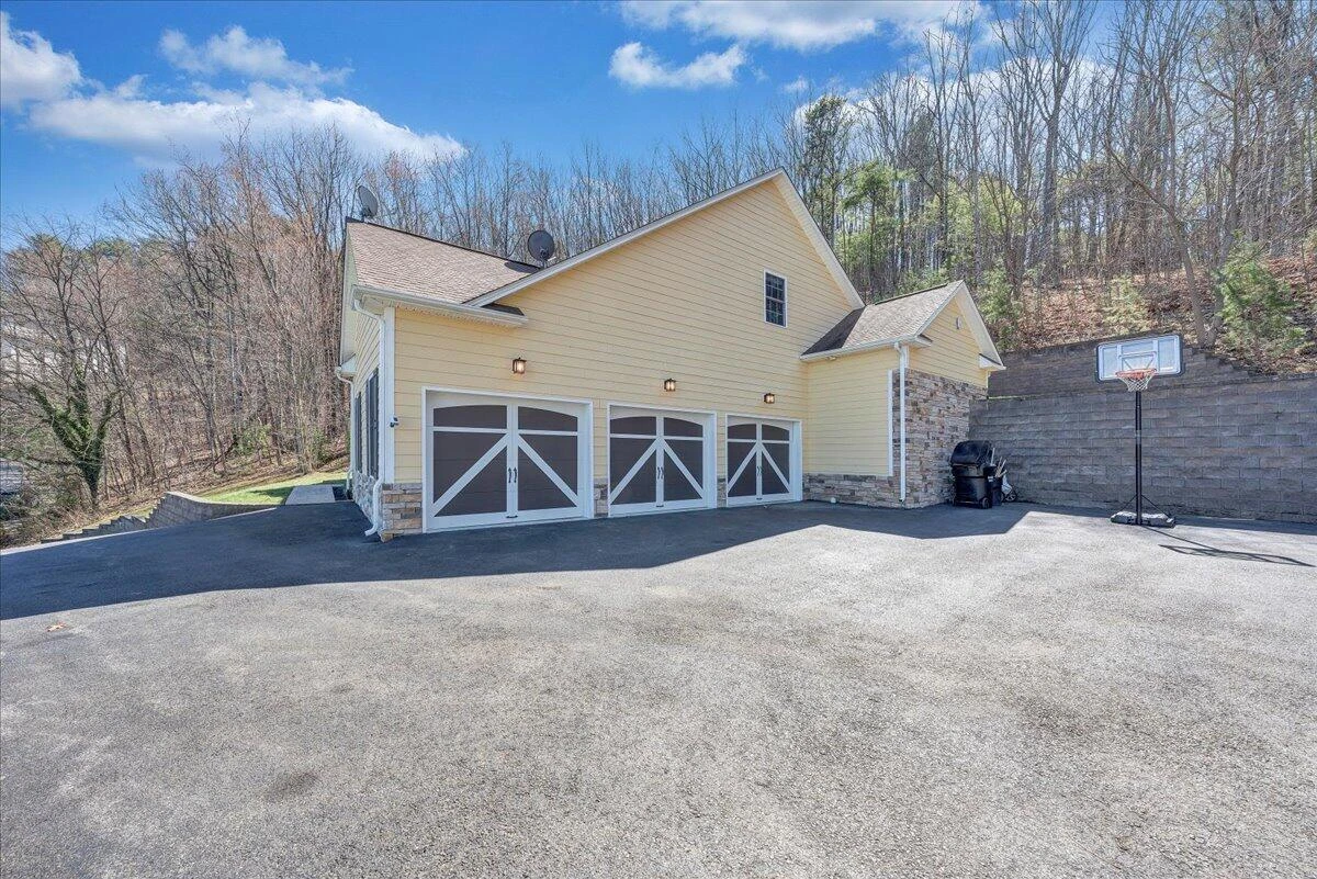 5931 Paddington CT - Photo 57