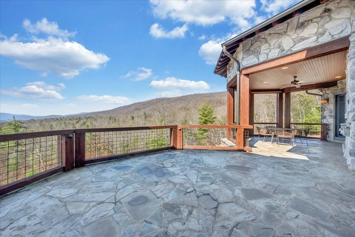 144 Seven Ridges RD - Photo 35