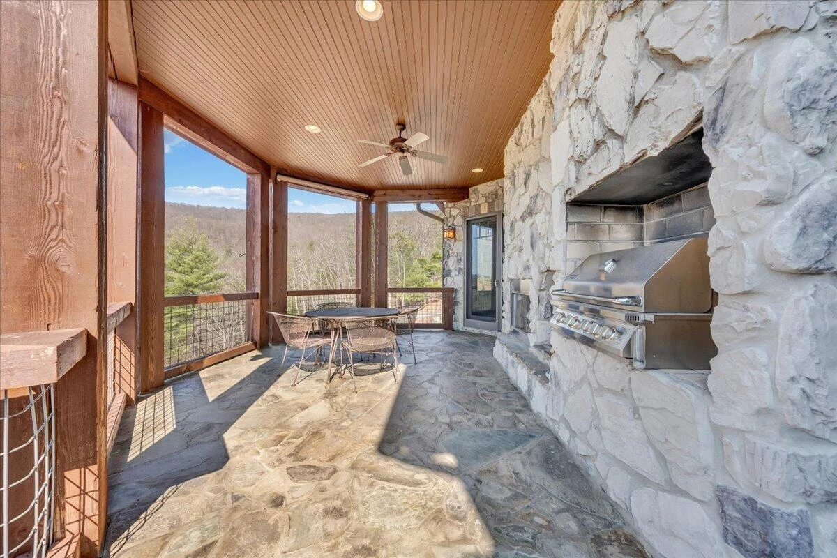 144 Seven Ridges RD - Photo 36