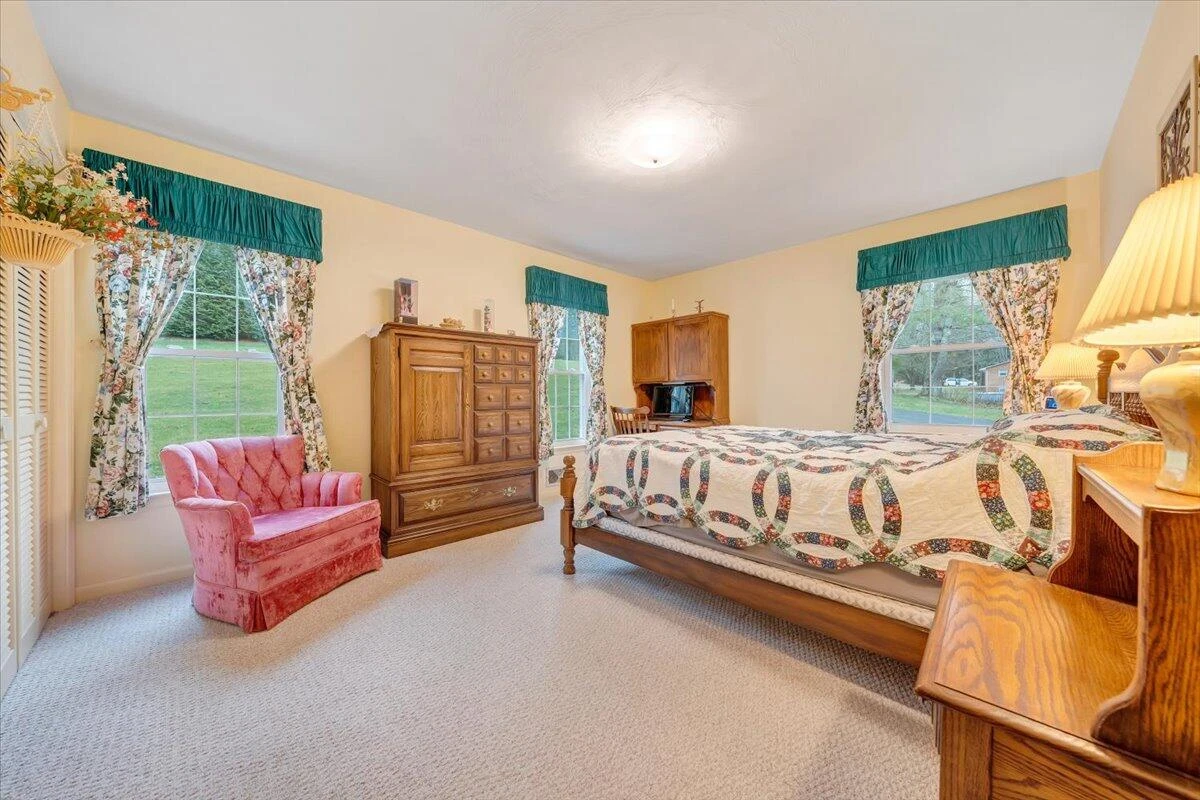 1042 Old Sessler Mill RD - Photo 30